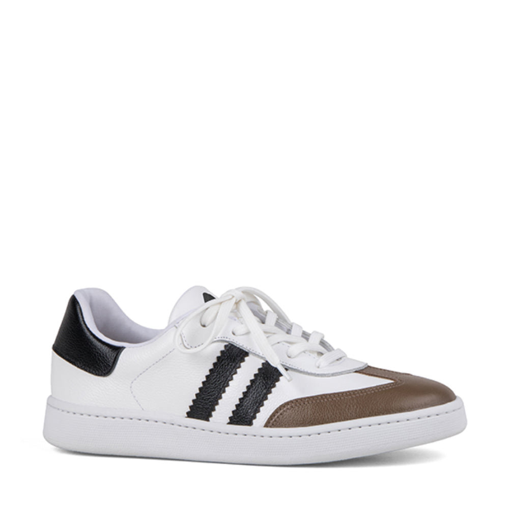 Tenis
