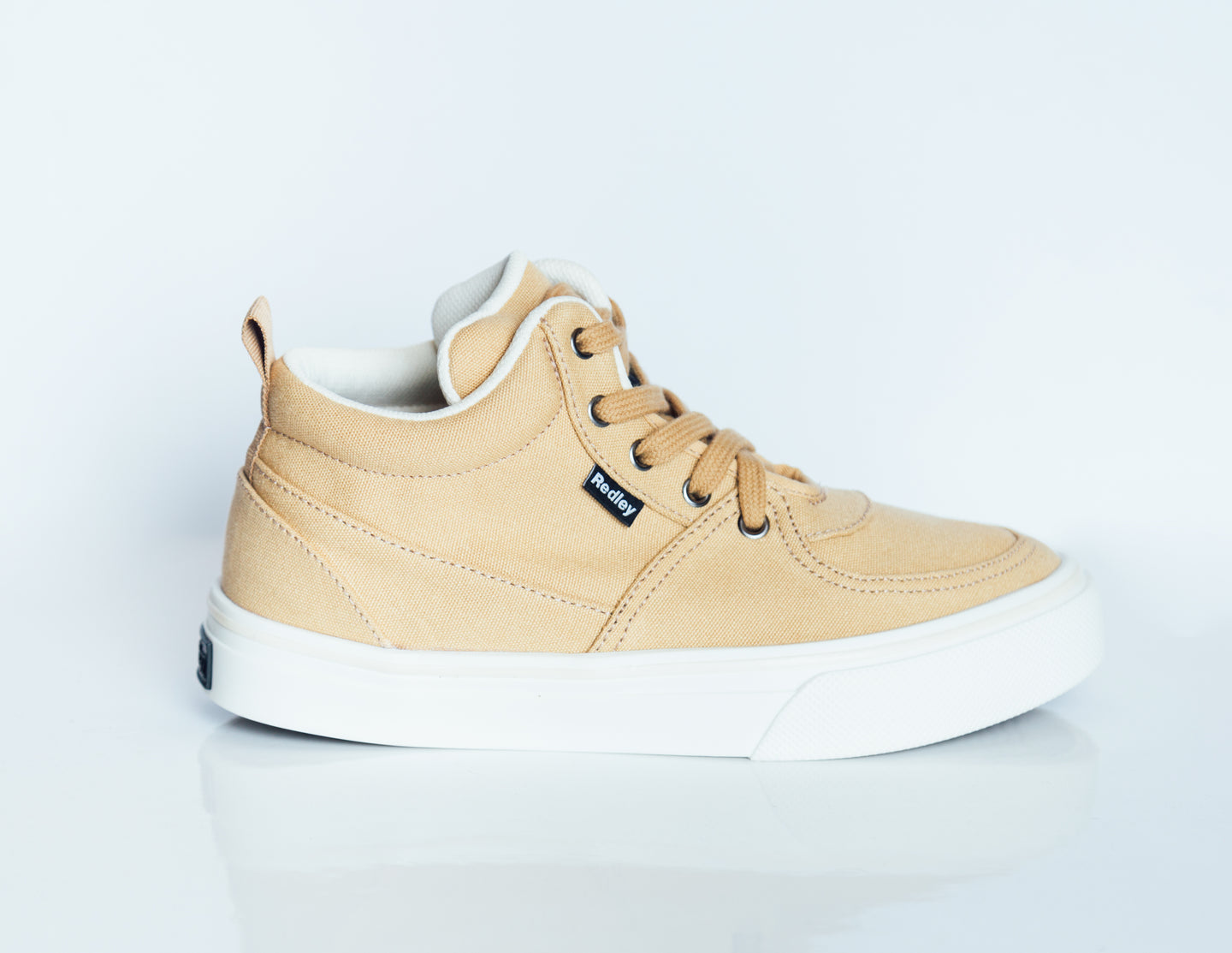 Tenis Beige